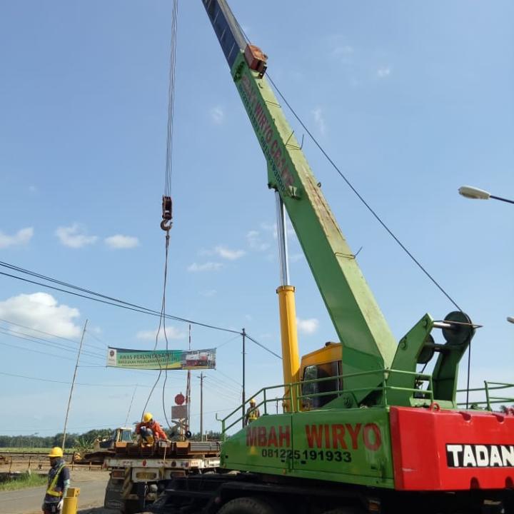 sewa crane Jogja