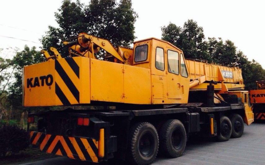 sewa crane surabaya