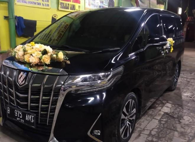 sewa mobil alphard Jakarta