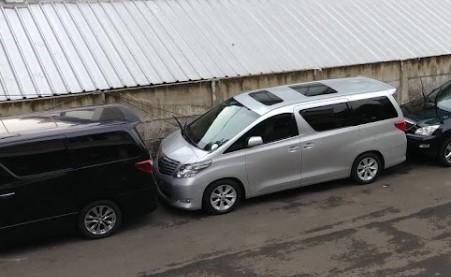 sewa mobil alphard Jakarta