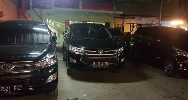 sewa mobil alphard jakarta