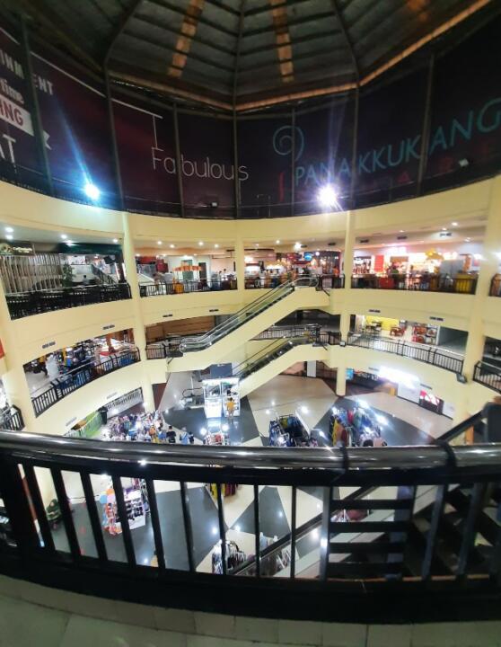 mall di makassar