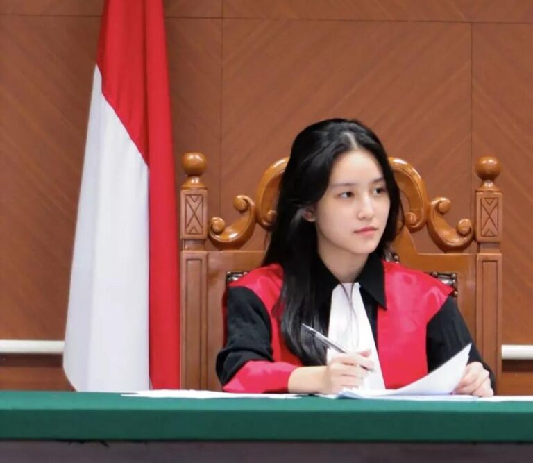 Dominasi Hukum dan Kisah Tersingkirnya Manusia