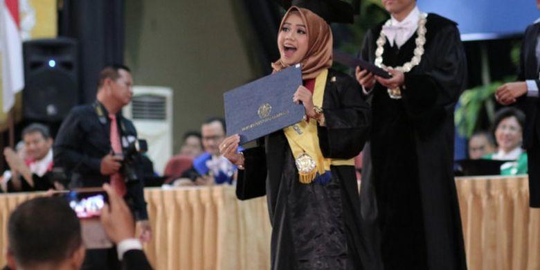 3 Penampilan Rias Wisuda Terbaik