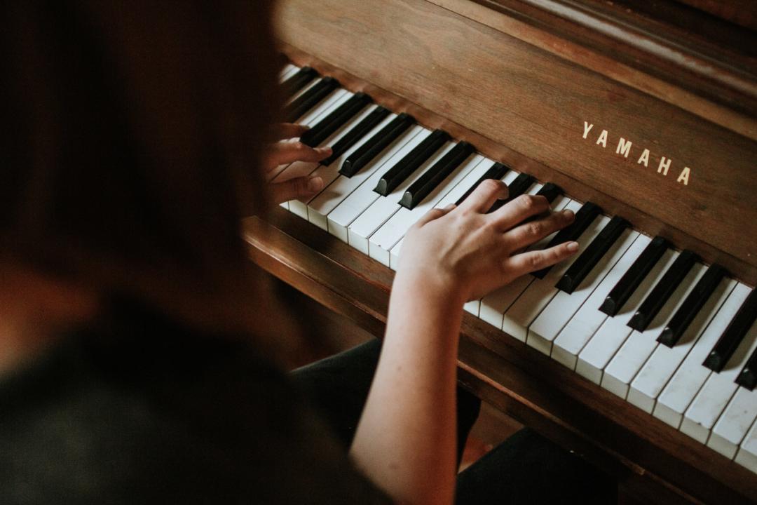 Cara bermain piano mudah