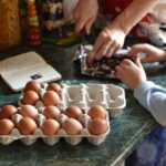 Libur-Lebaran-Dihabiskan-di-Rumah-Aja_-Isi-dengan-Kegiatan-Kegiatan-Seru-Ini-Yuk-Bareng-Keluarga.jpg