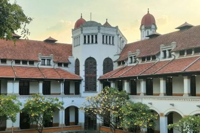 Wajib Dikunjungi! Ini Daftar Wisata Semarang yang Menyuguhkan Keindahan Bangunan, Salah Satunya Lawang Sewu!