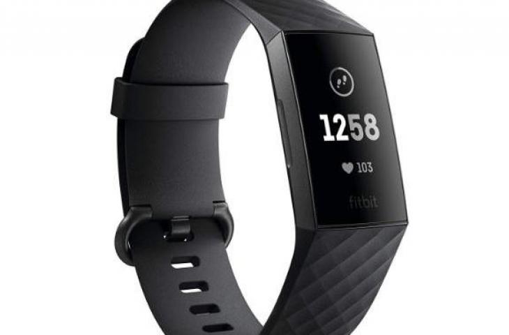 Ilustrasi gelang fitness Fitbit. (Amazon)